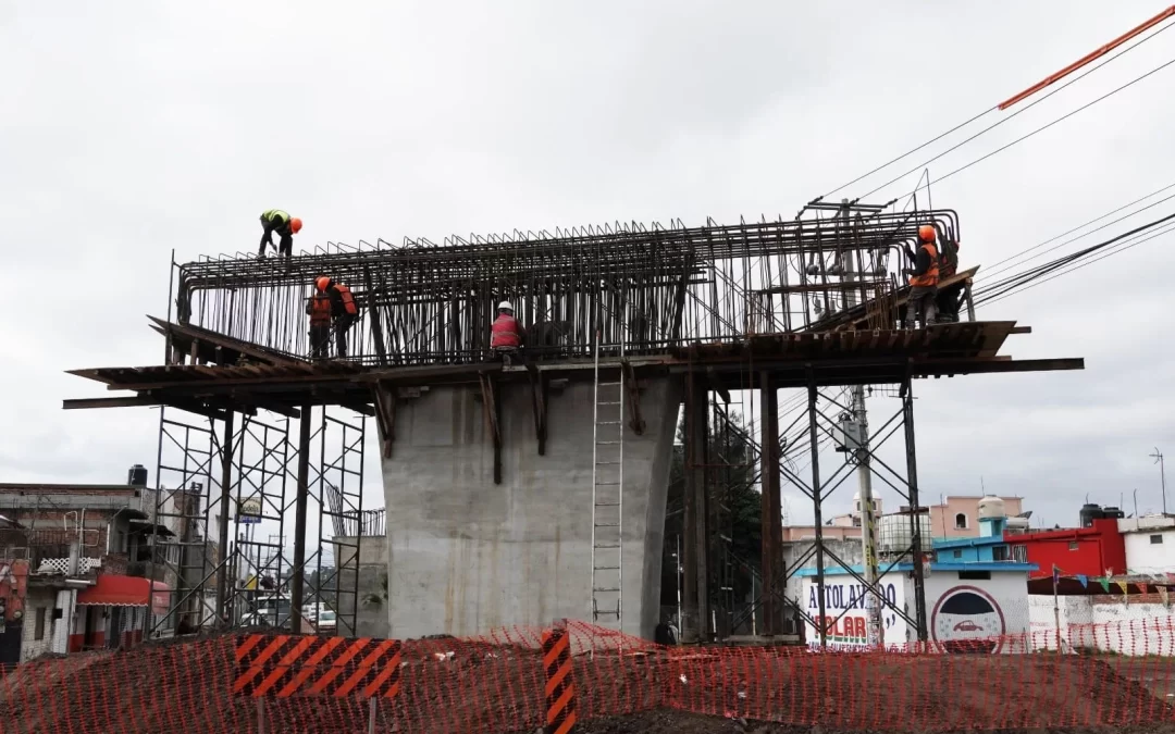 Avanza con rapidez construcción Puente en Héroes de Cananea