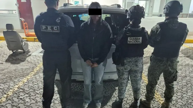 Aseguran más de 59 mil dosis de presunta cocaína en carretera Morelia-Salamanca; detienen a mujer estadounidense