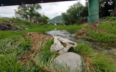 Basura obstruye drenes y canales en Salamanca; intensifican limpieza para prevenir inundaciones